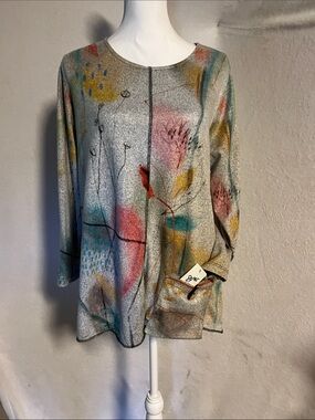 Jess and Jane Gray Multicolor Abstract Long Sleeve Top